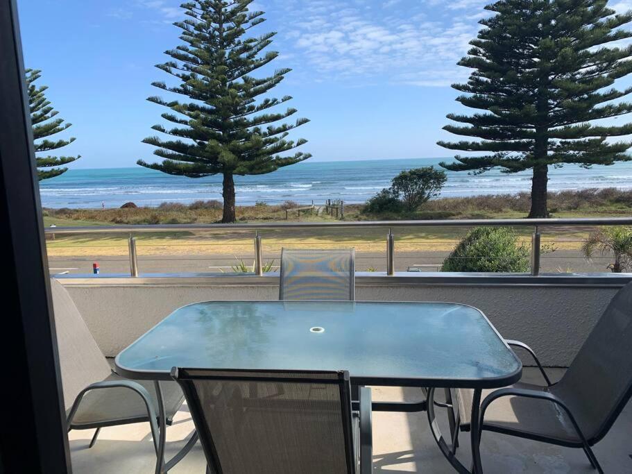 Beach Front Apartment Ohope 외부 사진